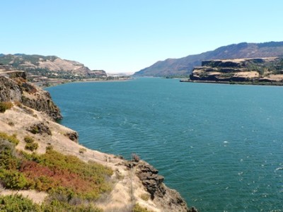Looking east as the lush lands give way to the desert on the Washington State side.